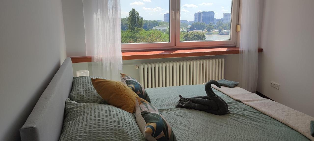 Danube Riverside Apartment With Quite Workplace 브라티슬라바 외부 사진